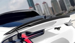 Ford Mustang Mach-E модернизируют новым спойлером, а Ford Ranger - самый продаваемый пикап в Великобритании