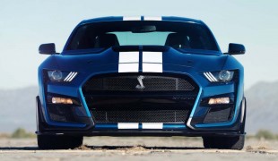 Ford Mustang Shelby GT500 2020 года
