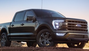 Первый взгляд на заднюю дверь Ford F-150 2021 года
