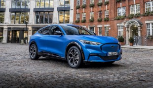 Рендеринг Ford Mustang Mach-E Coupe 2021 года