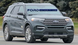 Шпионские снимки Ford Explorer King Ranch 2021 года
