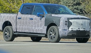 Интерьер Ford F-150 2023 года