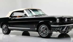 Ford Mustang GT 1966 года на аукционе