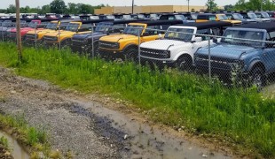 Хранилище Ford Bronco 2021 года