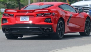 Ford пойман на тестировании C8 Corvette Stingray