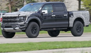 Утечки о Ford F-150 Raptor R 5.2L V8 2022 года