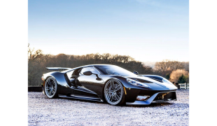 Ford GT 2018 года продается на аукционе