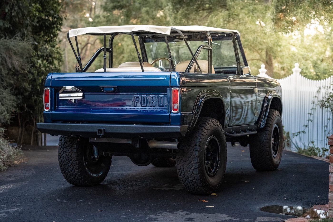Ford Bronco 1970 года чемпиона F1 Дженсона Баттона на аукционе фото 2 - превью