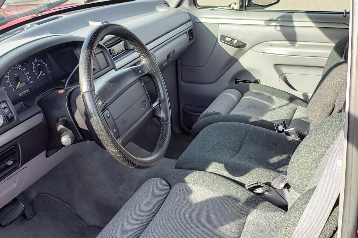 Ford F-150 SVT 1994 года выпуска на аукционе фото 1 - превью
