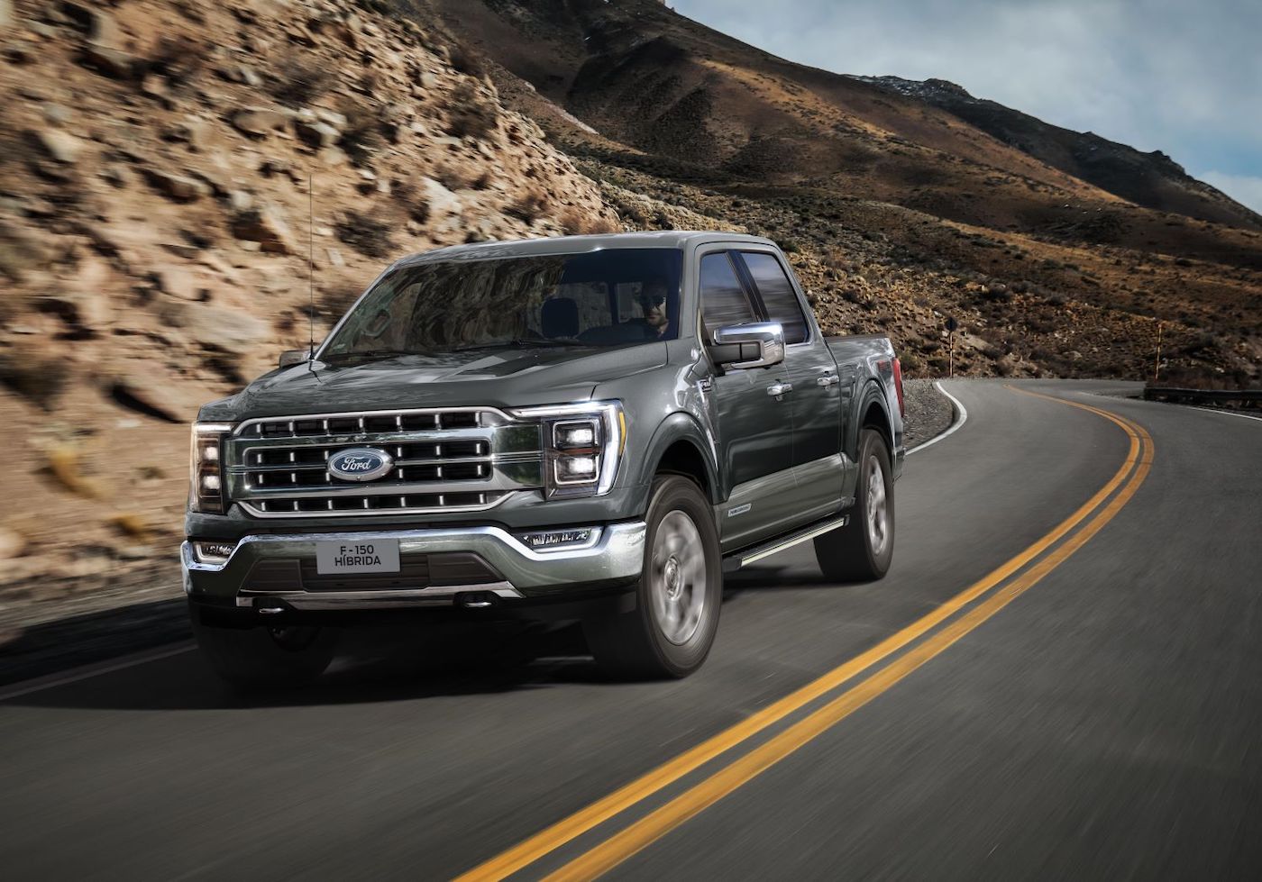 Новые Ford F-150 Raptor 2022 года будут без BlueCruise фото 2 - превью