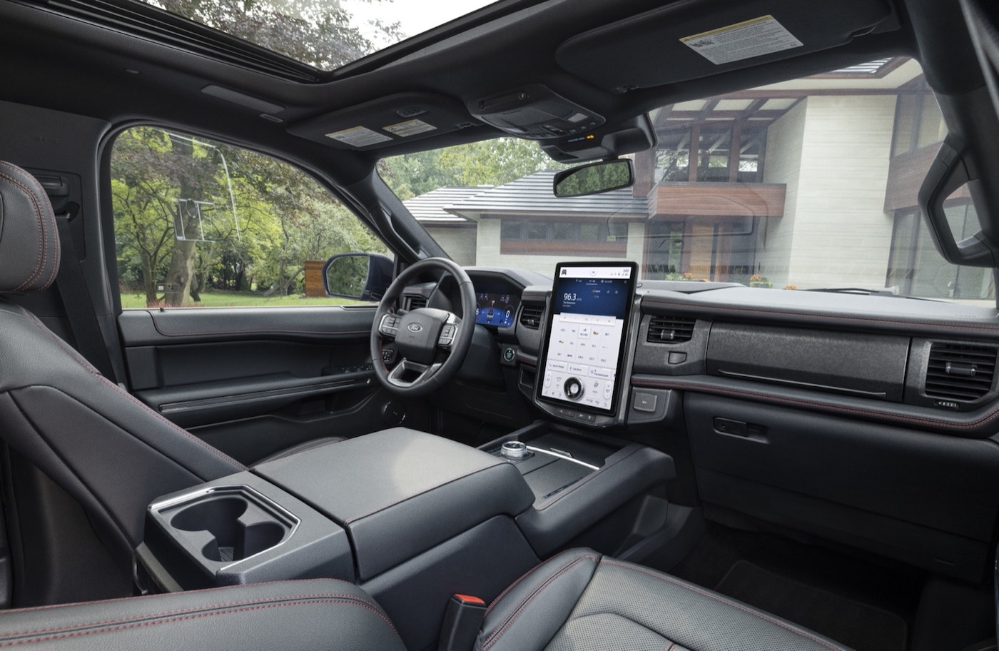Ford Expedition 2022 с функцией открывания ворот фото 1 - превью