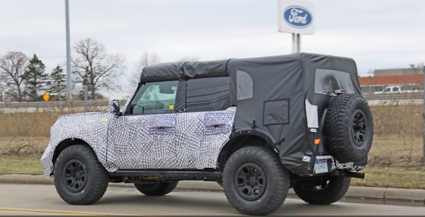 Ford Bronco 2021 на заводе фото 2 - превью