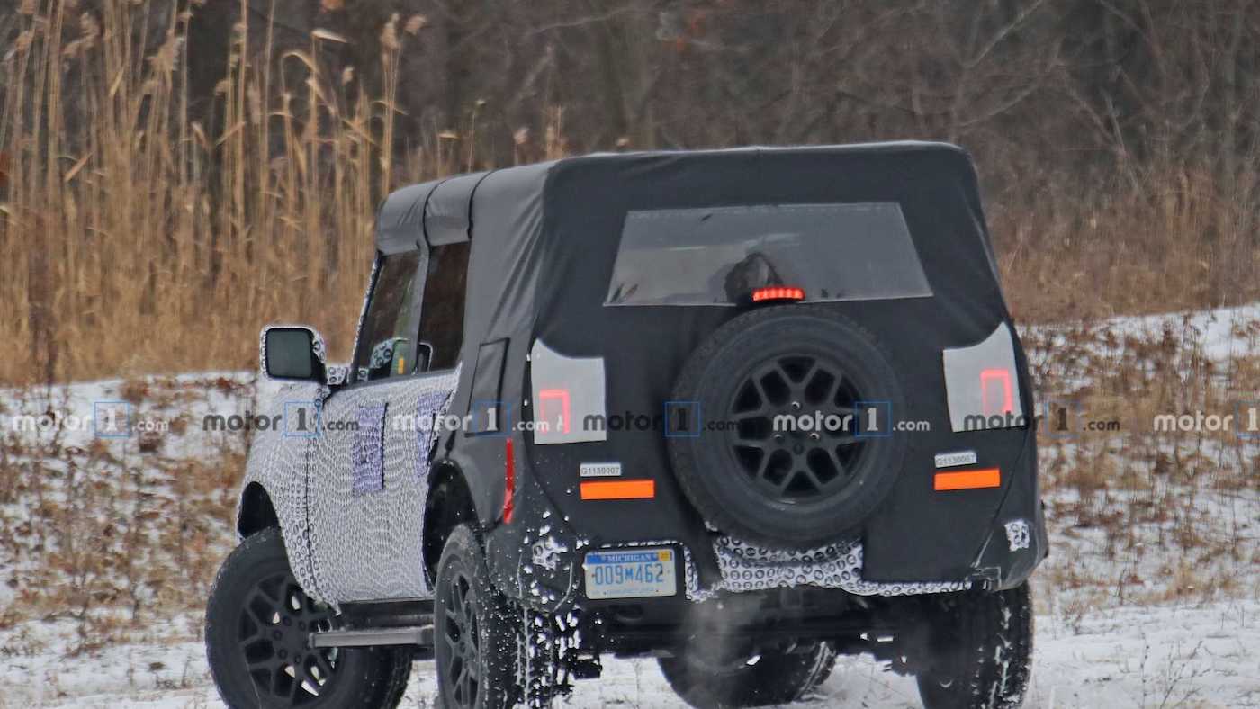 Ford Bronco 2021 на заводе фото 4 - превью