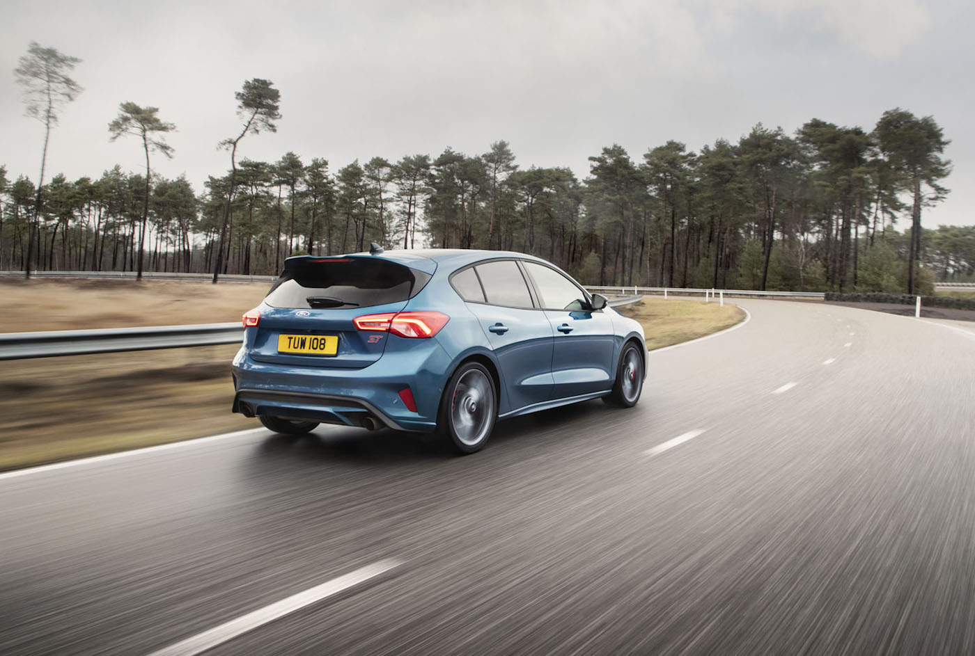 Новый Ford Focus ST для уничтожения конкурентов фото 2 - превью