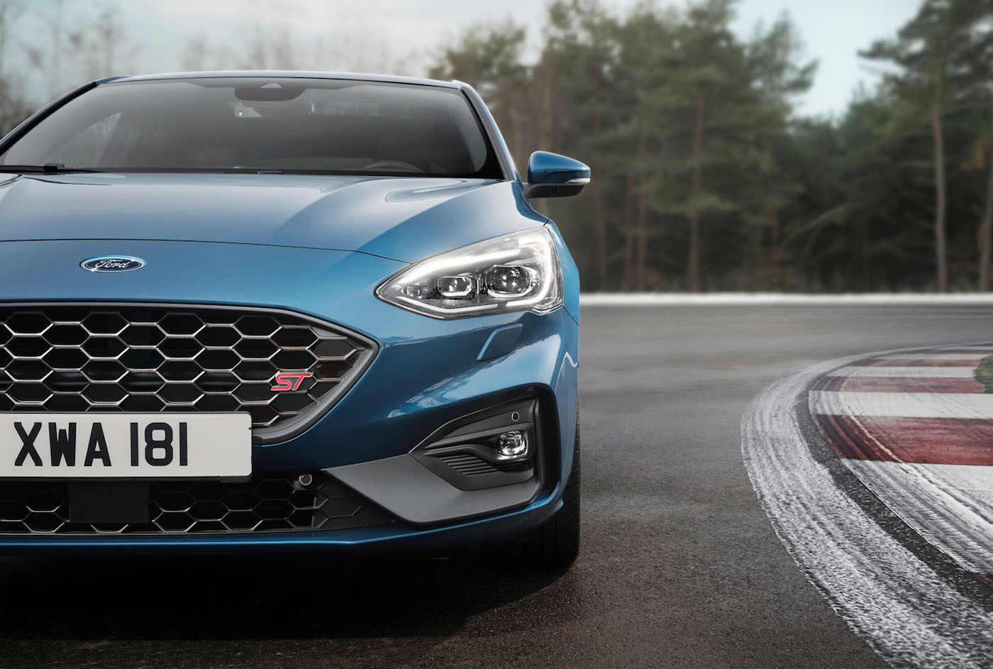 Новый Ford Focus ST для уничтожения конкурентов фото 4 - превью