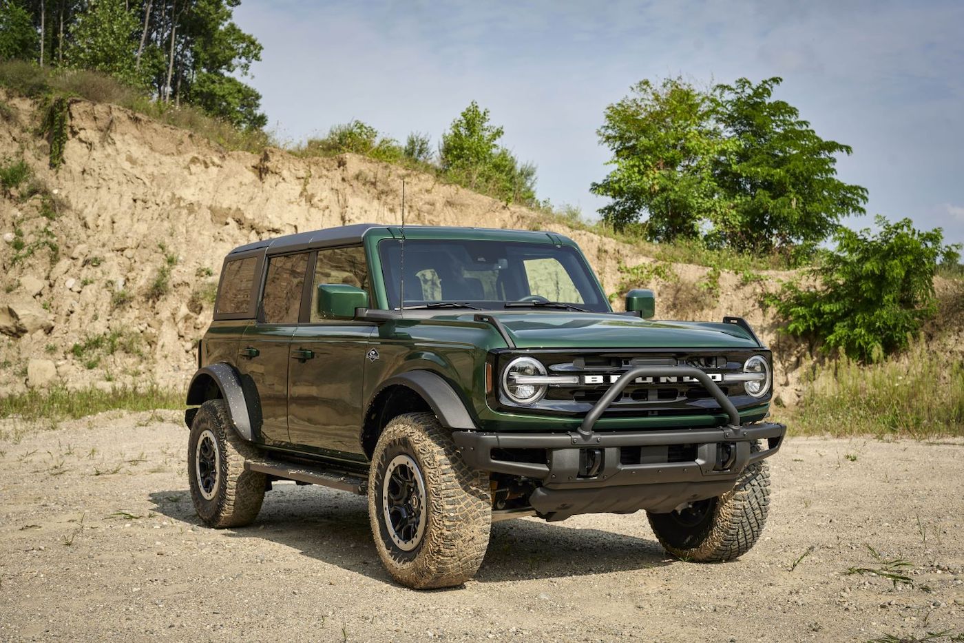 Ford Bronco Heritage Edition 2022 года фото 3 - превью