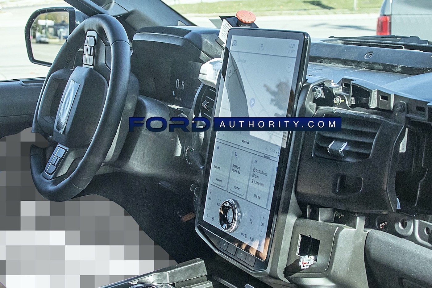 Новые фотографии Ford Expedition 2022 года фото 4 - превью