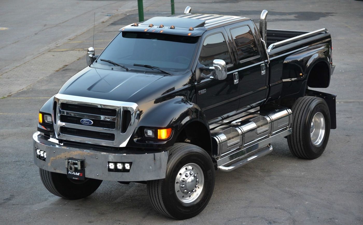 Новые фонари для грузовиков Ford 2022 года фото 4 - превью
