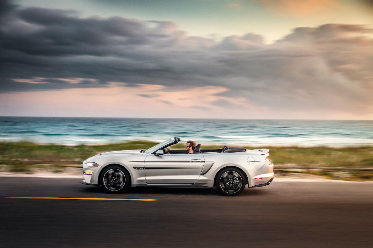 Лучше купить подержанный Ford Mustang, чем новый фото 1 - превью