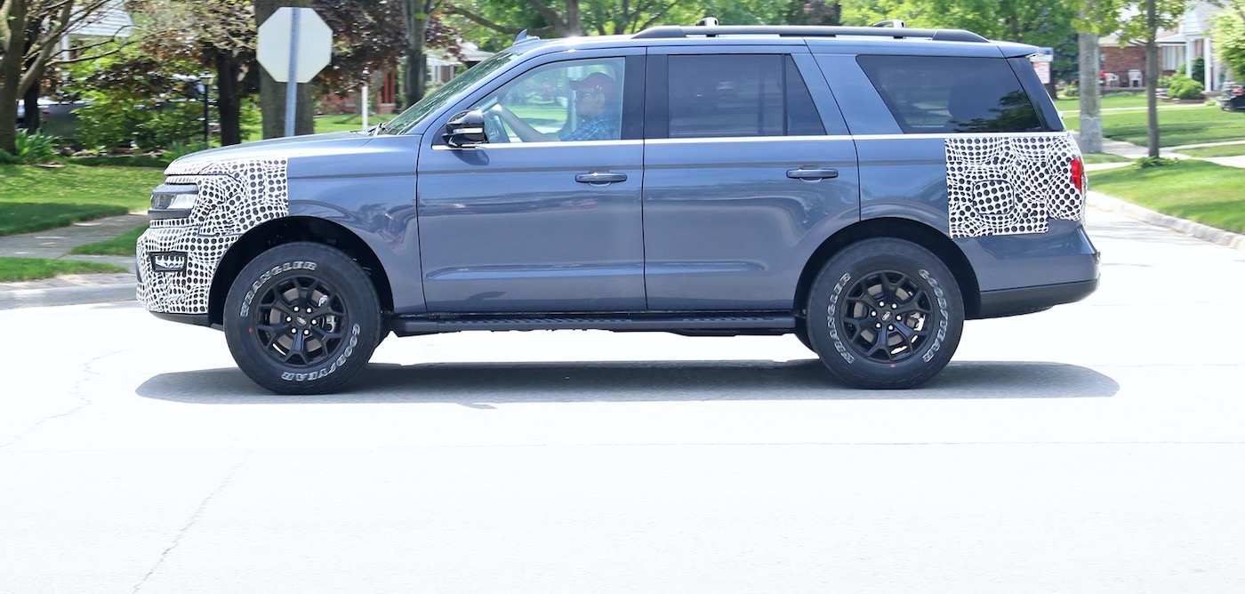 Шпионские снимки Ford Expedition Timberline 2022 года фото 2 - превью