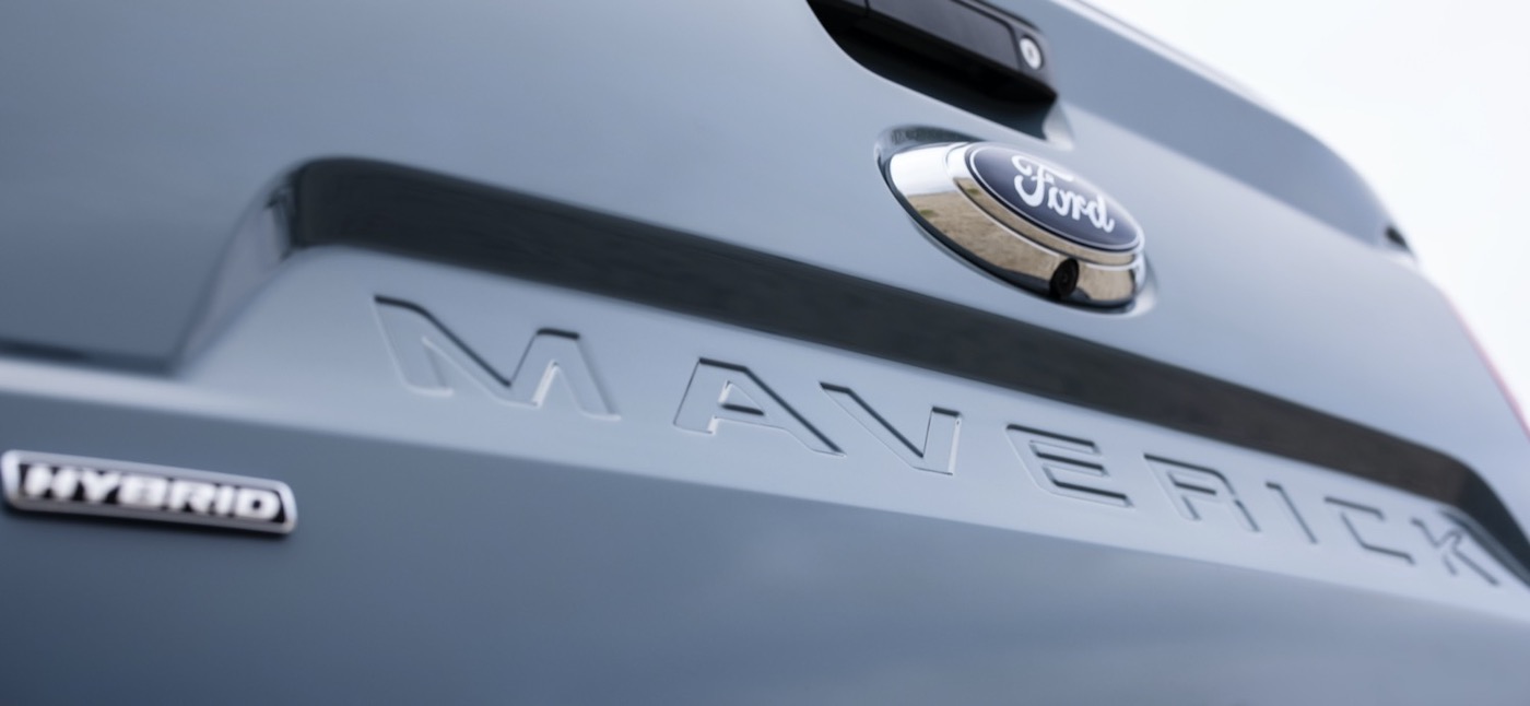 Гибридный Ford Maverick 2022 года без полного привода фото 1 - превью