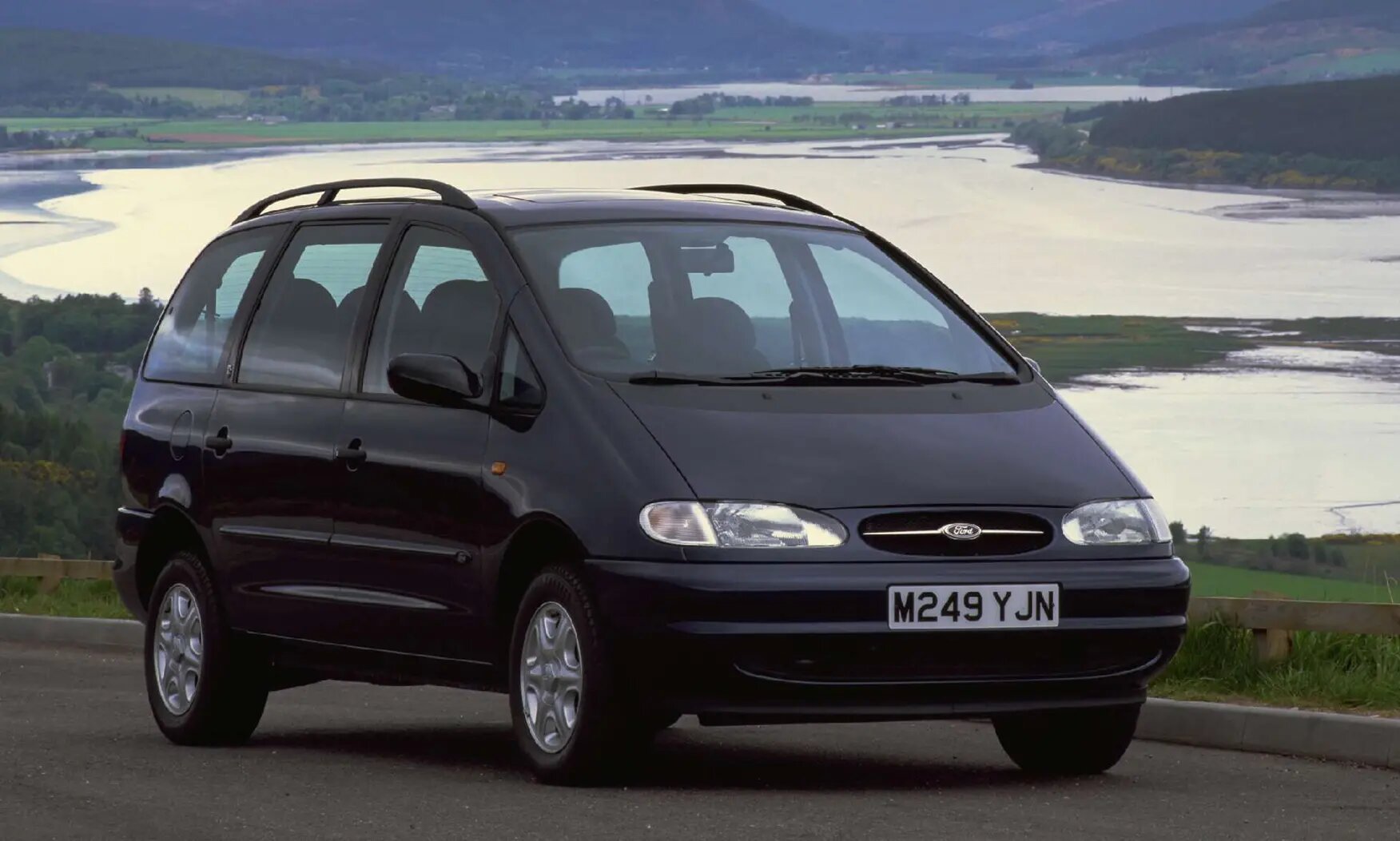 Ford Galaxy 1поколение - превью