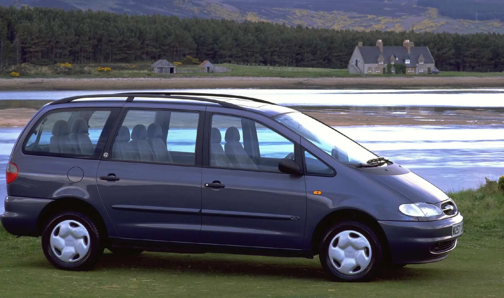 Ford Galaxy 1995 - превью