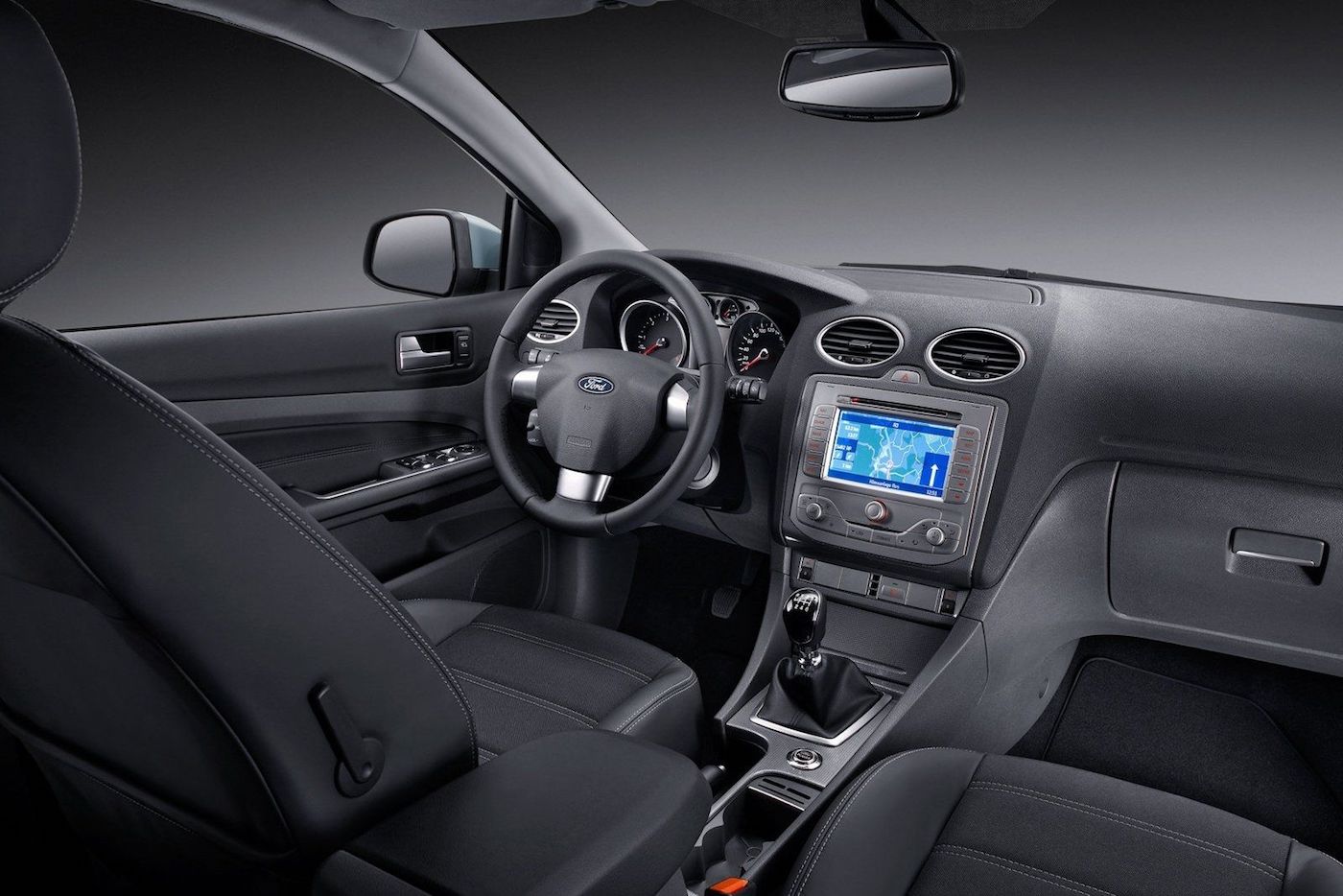 Ford Focus 3 Хэтчбек - стоит ли он своих денег фото 4 - превью